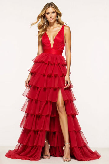 Robe de bal longue en tulle à volants à col en V profond rouge avec fente
